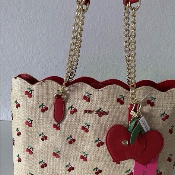 ☀️Betsey Johnson Straw Tote Embroidered Cherry 🍒 Purse - Picture 5 of 9